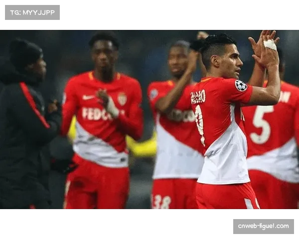 摩纳哥1-4巴黎FC，主队跑动数据全面落后